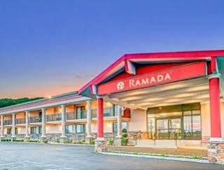 Hotel Ramada By Wyndham Rockaway Exterior foto